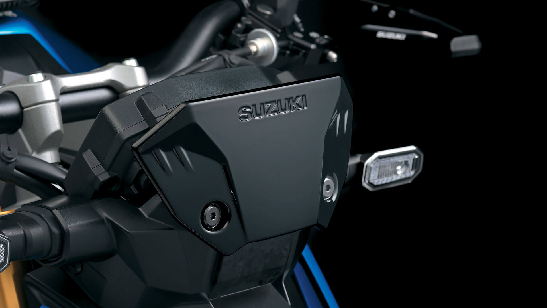 Suzuki GSX S1000 Kiegészítő szélvédő 13