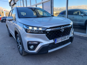 Suzuki SX4 S-Cross 1,4 Full oprema 2023. reg.do 05/2025