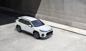 NOVI ACROSS UZ SUZUKI SUBVENCIJE U SALONU